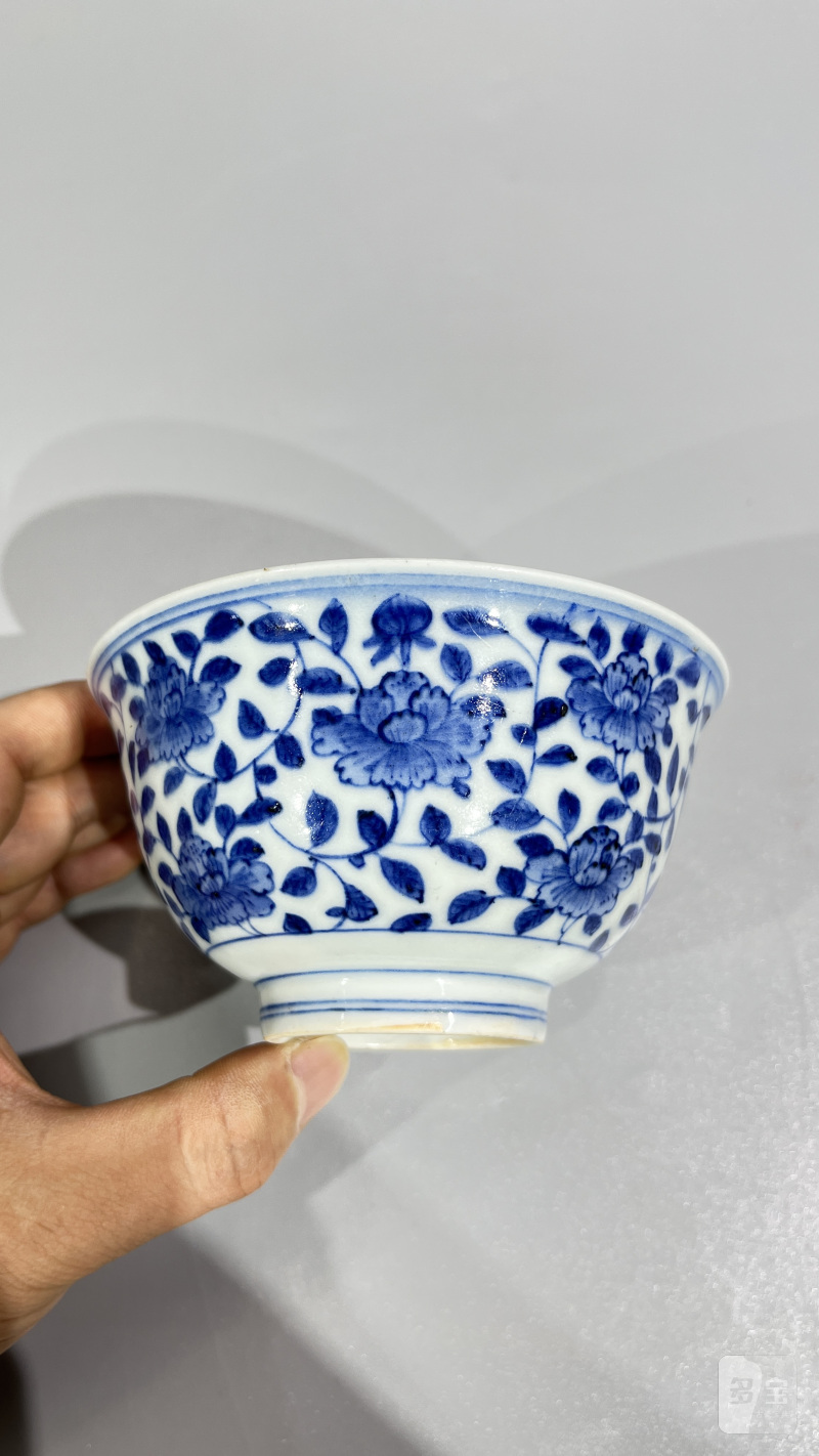 明 青花缠枝花卉纹碗 - 图2